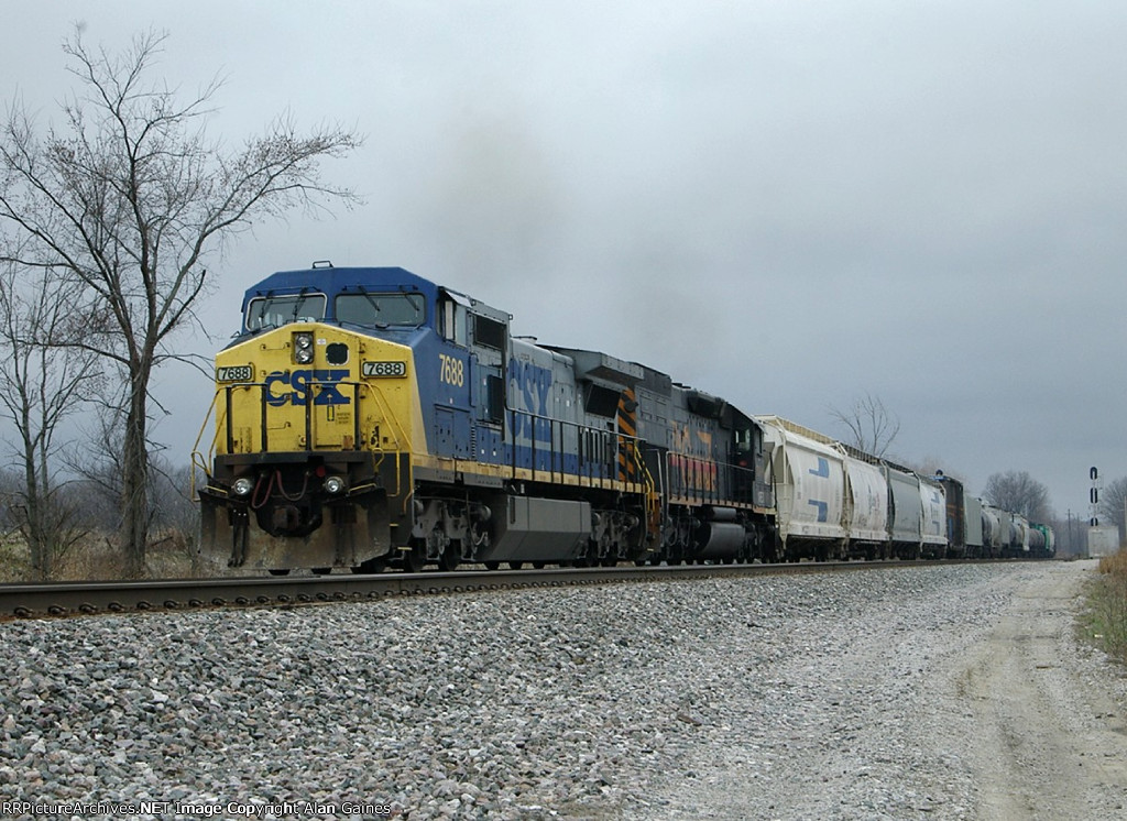 CSX C40-8W 7688